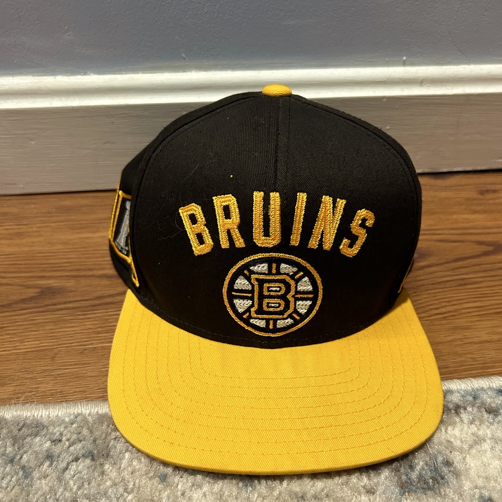 Official NHL Boston Bruins Stanley Cup Championships Yellow/Black Cap/Hat CCM